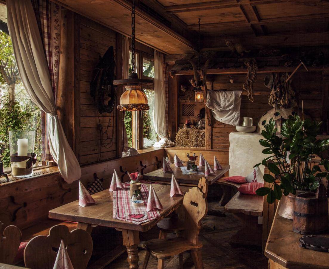 Hotel Almwirt Гаар Екстер'єр фото