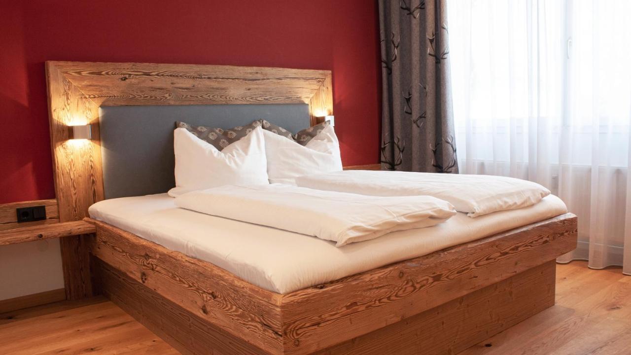 Hotel Almwirt Гаар Екстер'єр фото
