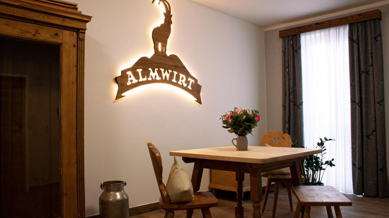 Hotel Almwirt Гаар Екстер'єр фото