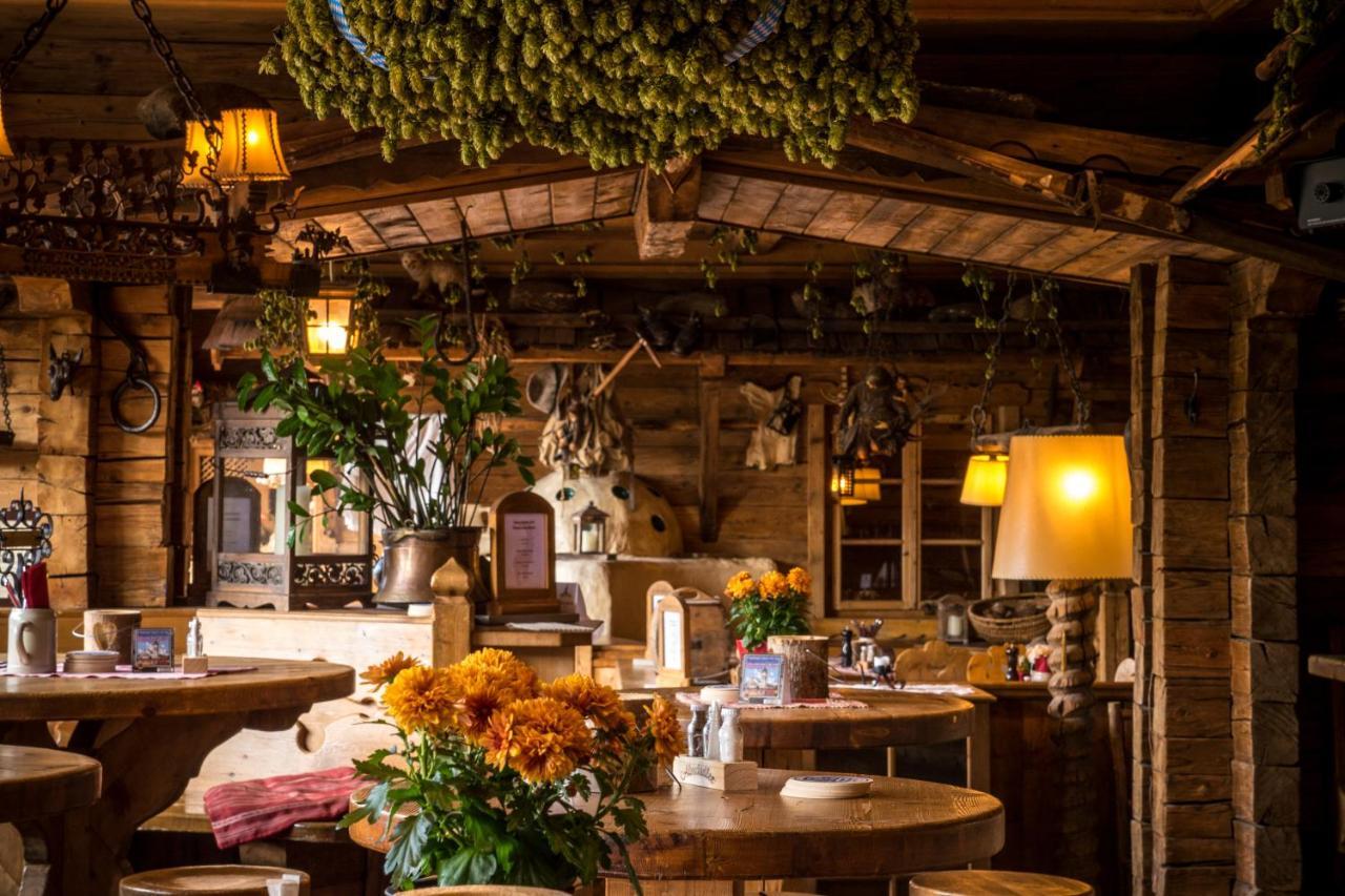 Hotel Almwirt Гаар Екстер'єр фото